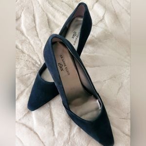 Anne Klein (iflex) Black Suede Pumps  9.5 M